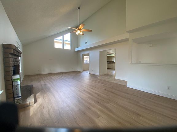5th image of 1617 E Shea Dr