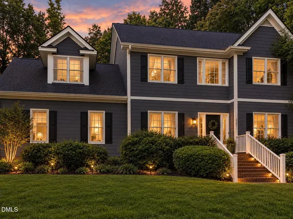 305 Neuse Ridge Dr, Clayton, NC 27527