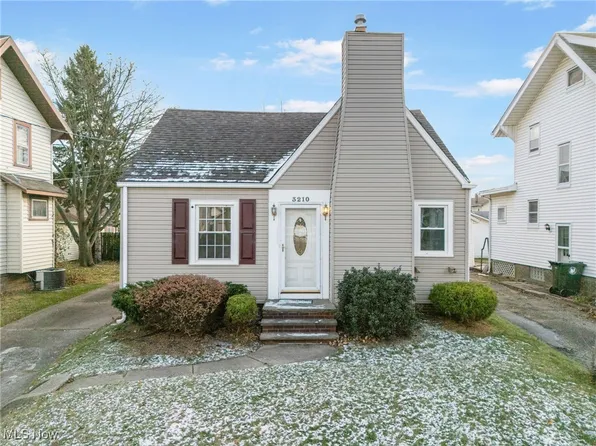 3210 11th St SW, Canton, OH 44710