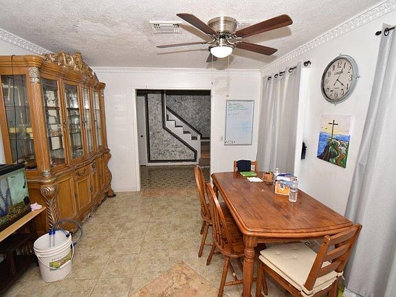 3rd image of 4026 Vintage Valley Dr