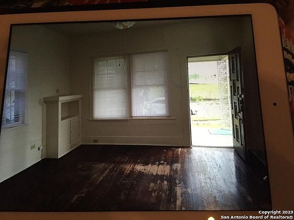 4th image of 528 Schley Ave