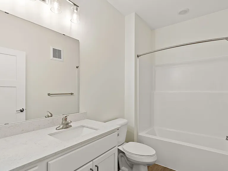 Manor Heights Townhome — Photo 44