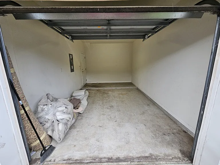 (Garage)