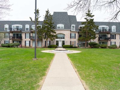 5200 Carriageway Dr APT 324, Rolling Meadows, IL, 60008