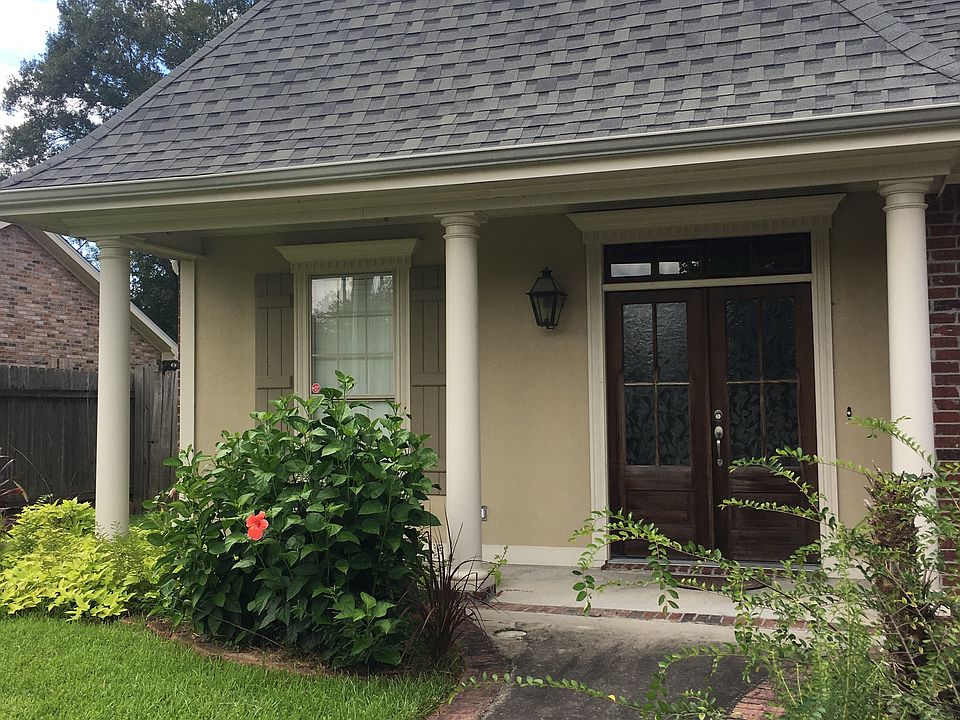 107 Bridgeway Dr.