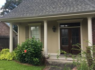 107 Bridgeway Dr, Lafayette, LA 70506