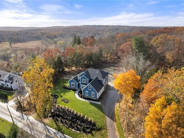 1108 Great Rd, Lincoln, RI 02865