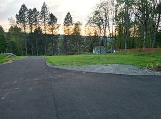 595 E 1st Ave #1-2, Estacada, OR 97023