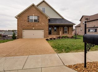 303 Sword Ln, Mount Juliet, TN 37122
