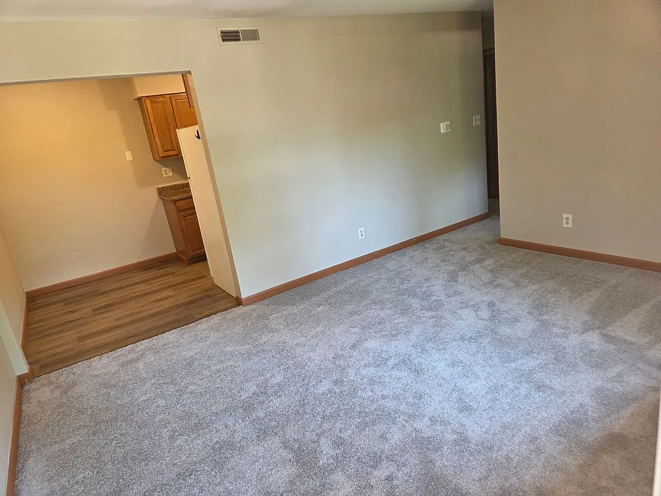 1300 W Jeth Ct