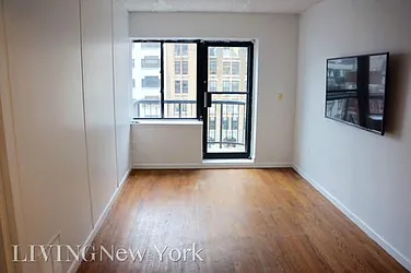 Rented by Living New York