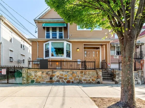 944 E 217th, Bronx, NY 10469