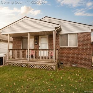 17551 E Ten Mile Rd, Roseville, MI, 48066