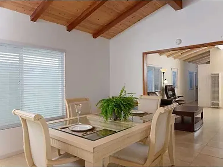 1249 Torrey Pines Rd — Photo 4