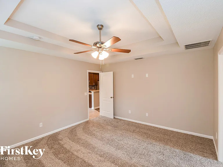 6395 Rolling Tree St — Photo 8