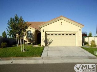 19500 Crystal Springs Ln, Apple Valley, CA 92308