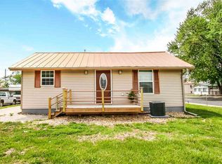 101 S Stewart St, Creve Coeur, IL