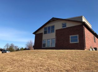 345 Yellow Rock Rd, Stigler, OK 74462