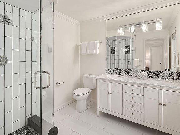 5th image of 8426 NE 21st Pl