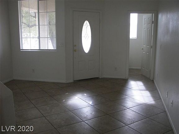 4th image of 1340 Sun Village Ave
