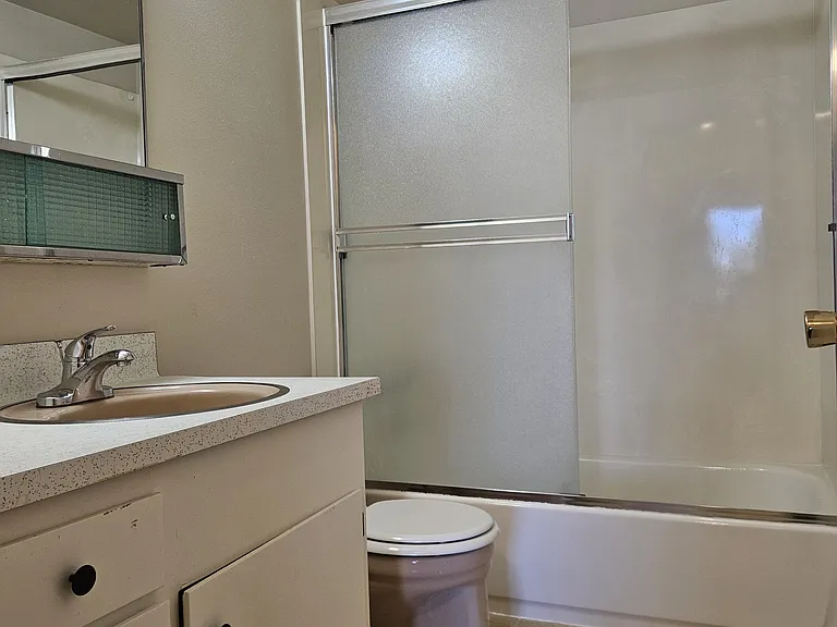 1064 E St #205 — Photo 6