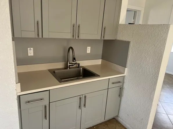 1633 NE 53rd Ct, Pompano Beach, FL 33064