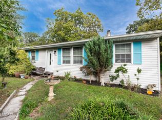 315 Algonquin Trl, Browns Mills, NJ 08015