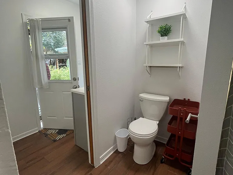 2834 N Heather Pl — Photo 7