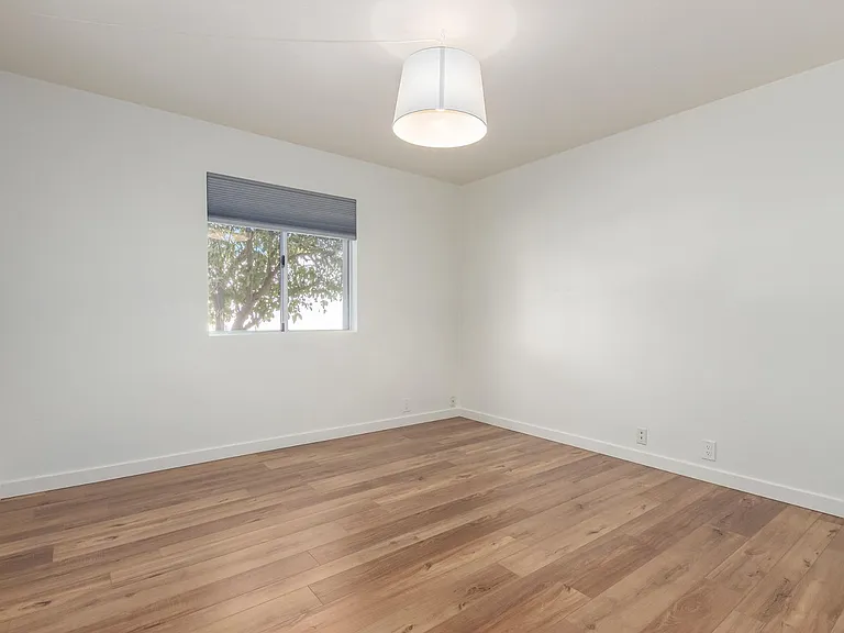 3509 E Cannon Dr — Photo 12