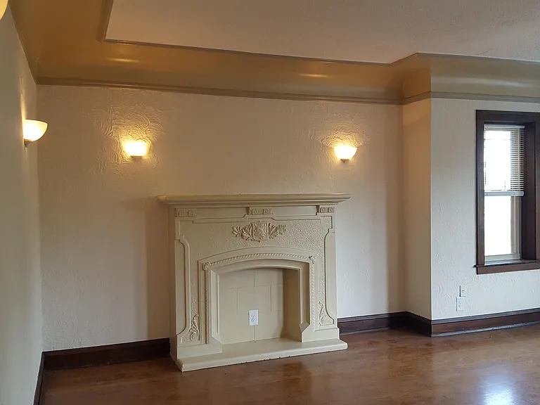 1018 N. Austin — Photo 6