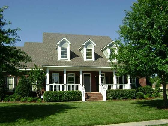1st image of 2909 Davenport Dr SE