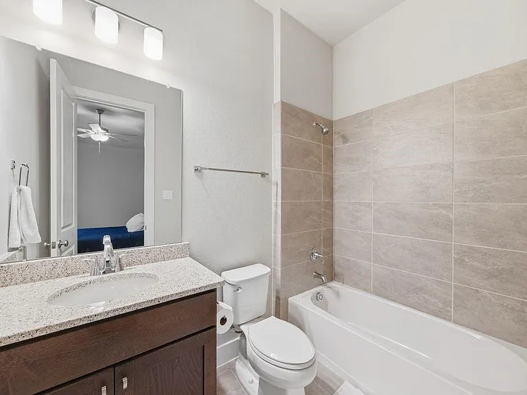 13715 Aventino Pointe Dr — Photo 24