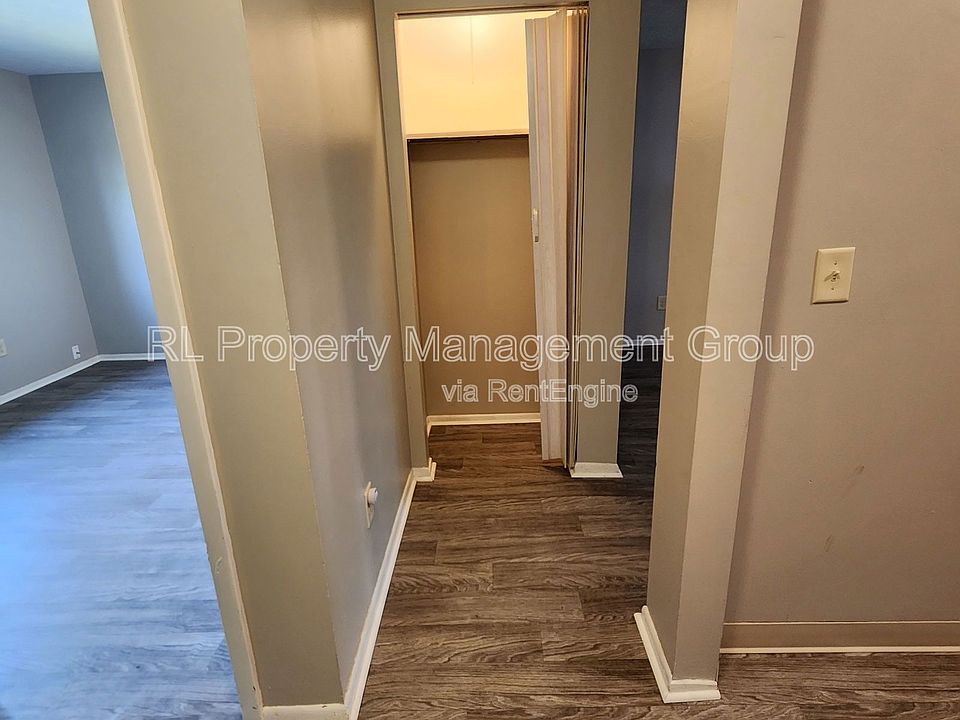1st image of 155 N 17th St #G
