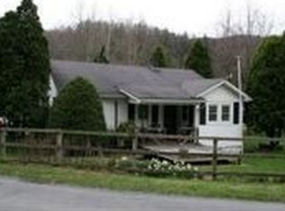 112 Hogum Hollow Rd, Roan Mountain, TN 37687