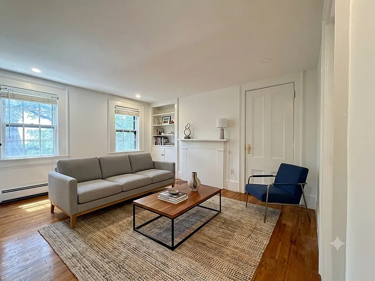44 Melrose St #4 — Photo 6
