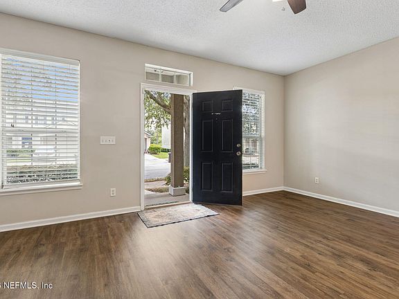 5th image of 444 SHERWOOD OAKS Drive