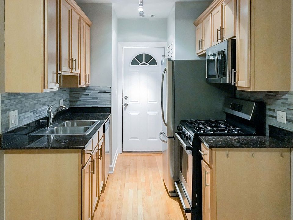 1st image of 628-30 W Roscoe St #628-3N