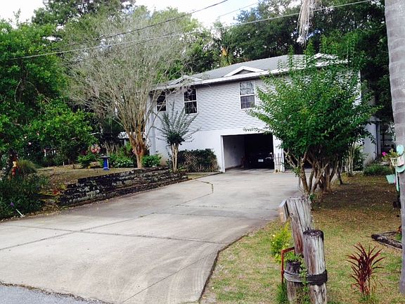 2nd image of 55739 Holiday Cir
