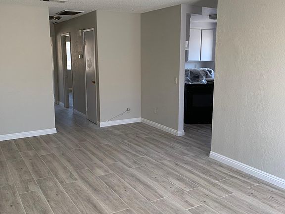 3rd image of 1112 Post St