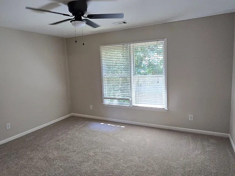174 Ennisbrook Dr SE — Photo 69