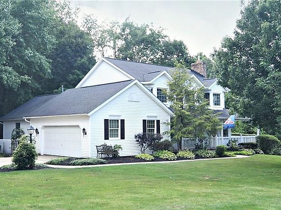 2nd image of 710 Meredith Ln