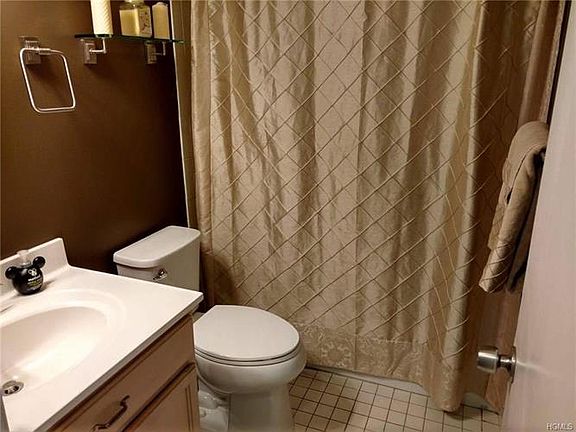 4th image of 4602 Whispering Hills Dr