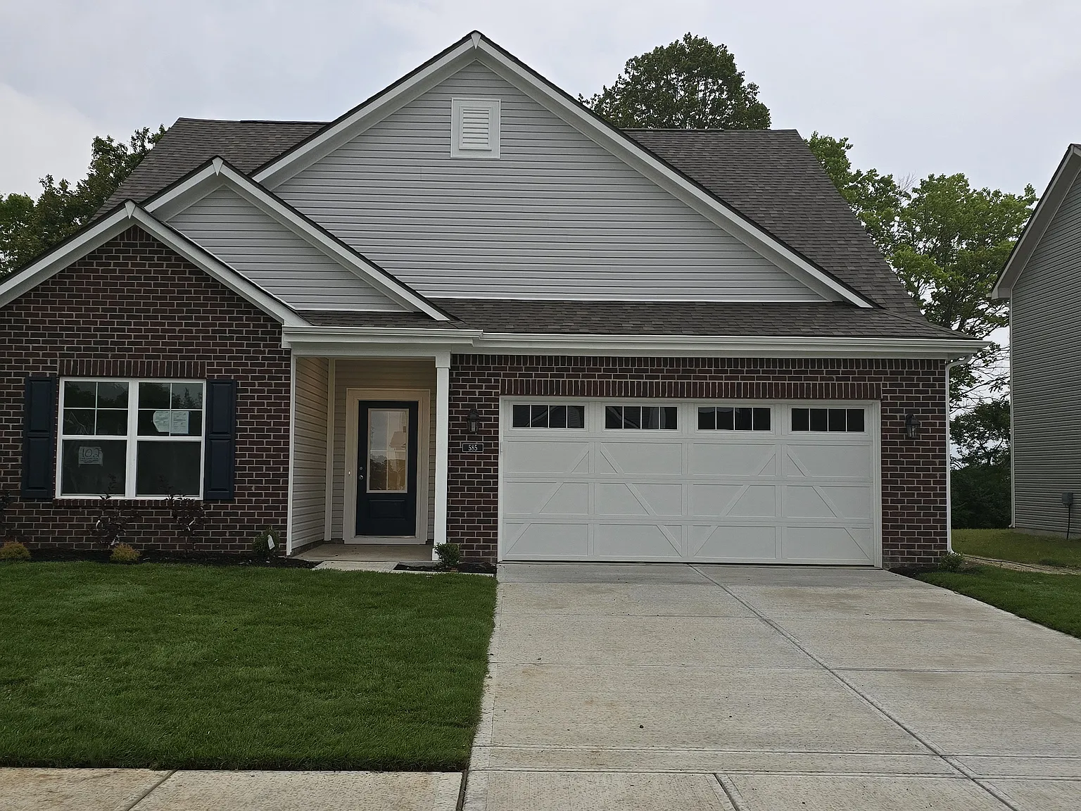 4 bed, 2527 sqft, $2,700 — Photo 1