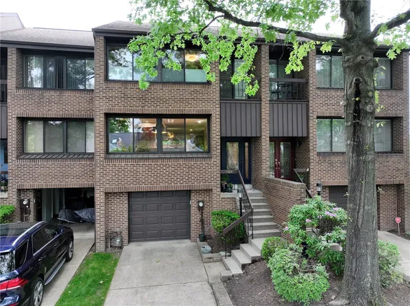 1523 Merion Ln, Oakmont, PA 15139