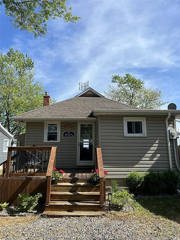 2 bed, $2,400 — Photo 1