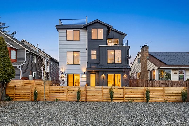 4th image of 518 N 102nd Street
