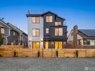 520 N 102nd Street, Seattle, WA 98133