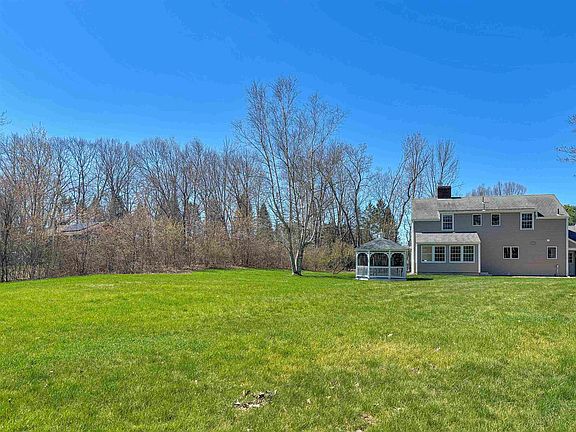 3rd image of 25 Emerson Road