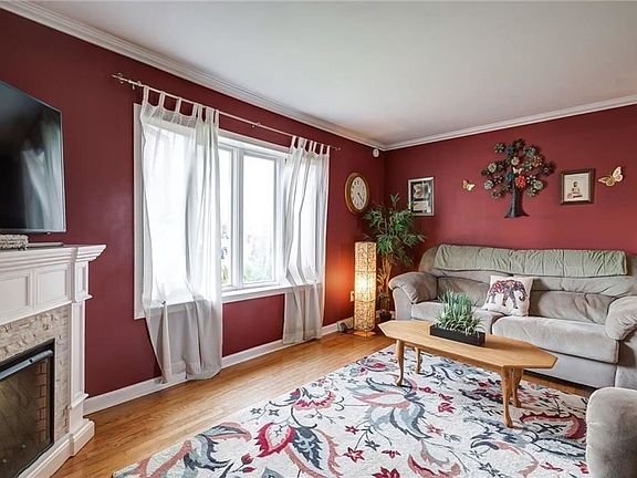 3rd image of 8045 Candela Ln