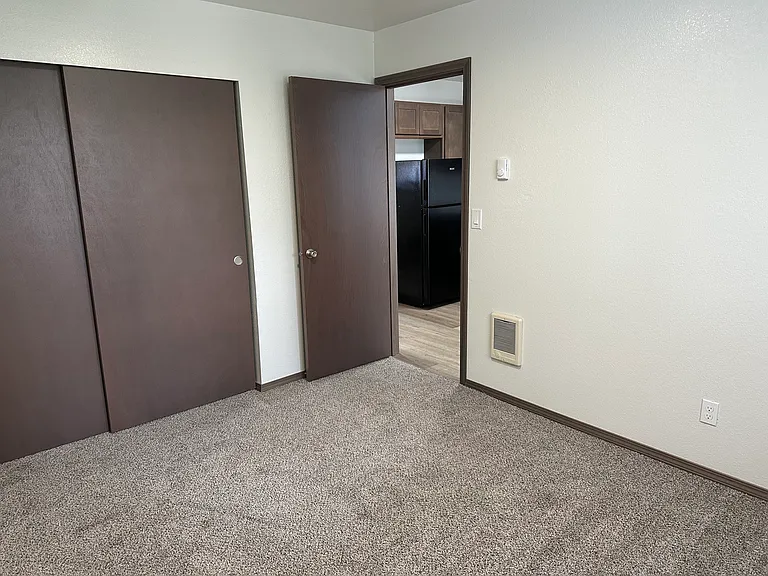 2514 Grand Ave — Photo 8